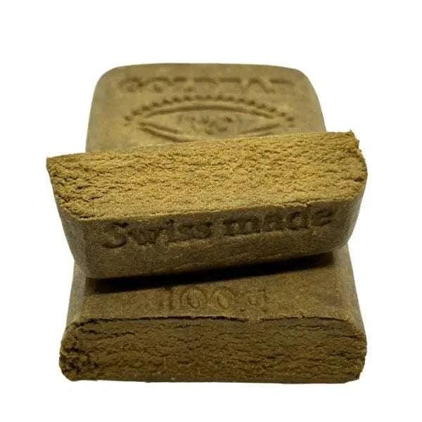 Résine CBD Forbidden Fruits GoldBar 420, qualité premium suisse avec une texture douce et un arôme fruité intense. Produit disponible chez Herbeevor.